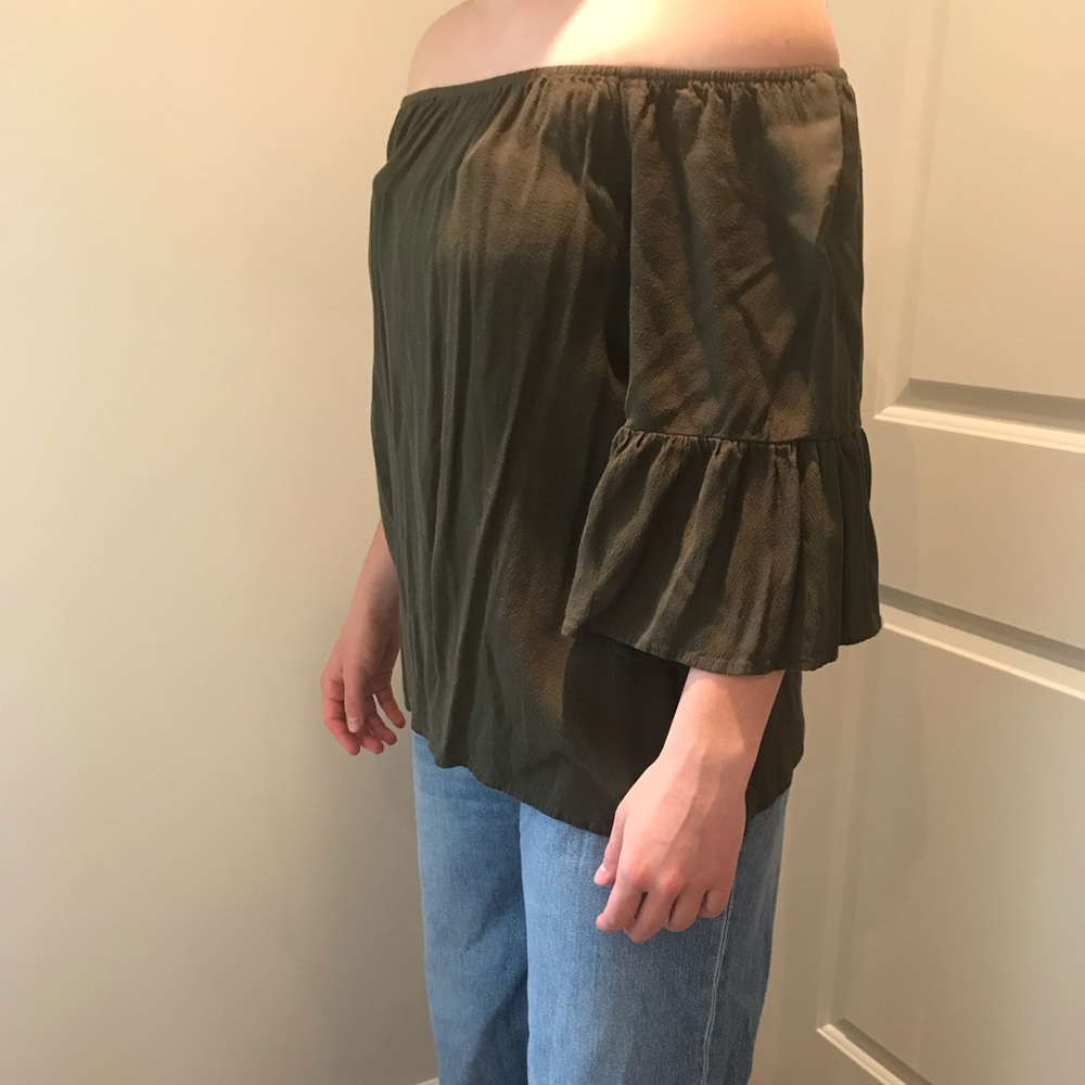 Green blouse